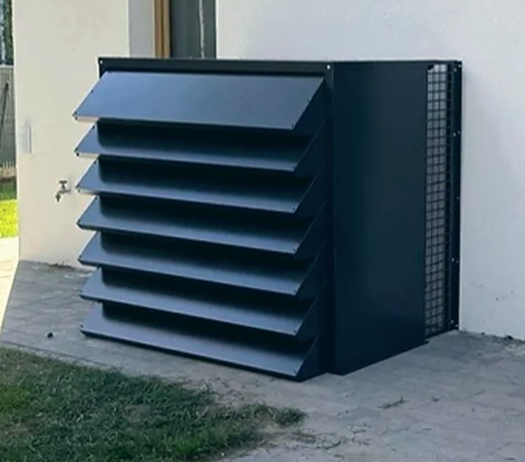 Coffre acoustique Silensia Ventelles soufflage, installé contre un mur